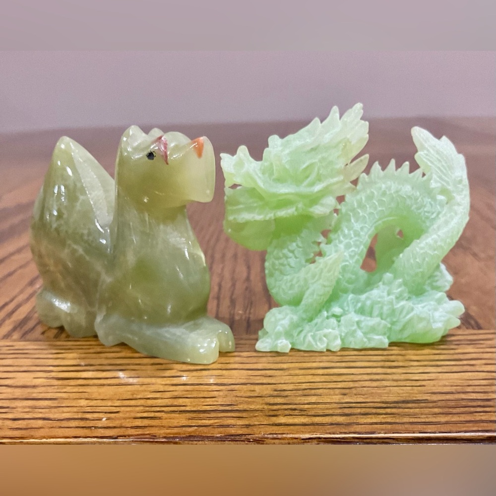 Pair of green dragons 🐉 jade & faux jade